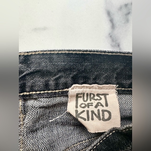 Levi’s x Furst of a Kind Black Distressed Denim Shorts, Size 27 – Studded, Rare - Picture 3 of 3